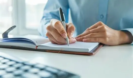 Werkvertrag – muss der Werkunternehmer Stundenzettel schreiben? Nein!