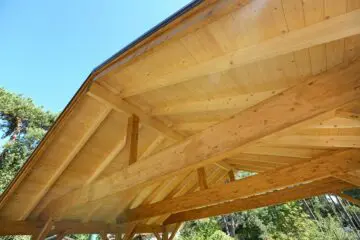 Beseitigung des Dachüberstandes eines Carports