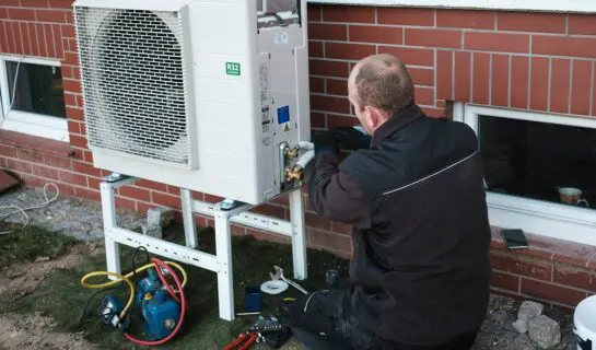 Werkunternehmerhaftung – Mängel an Wärmepumpen-Heizungsanlage für Gebäude