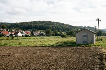 Bauvorbescheid für ein Mehrfamilienhaus: Warum Bauen im Außenbereich scheitert