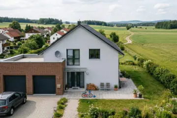 Die Beseitigung von einem Einfamilienhaus: Abriss bei Abweichungen vom Bauplan