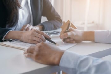 Bauvertrag – Unterzeichnung des Vertrages mit neuen bisher nicht vorhandenen Klauseln