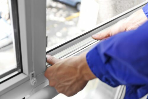 Kondensatbildung nach Fenstereinbau spricht für Einbaufehler